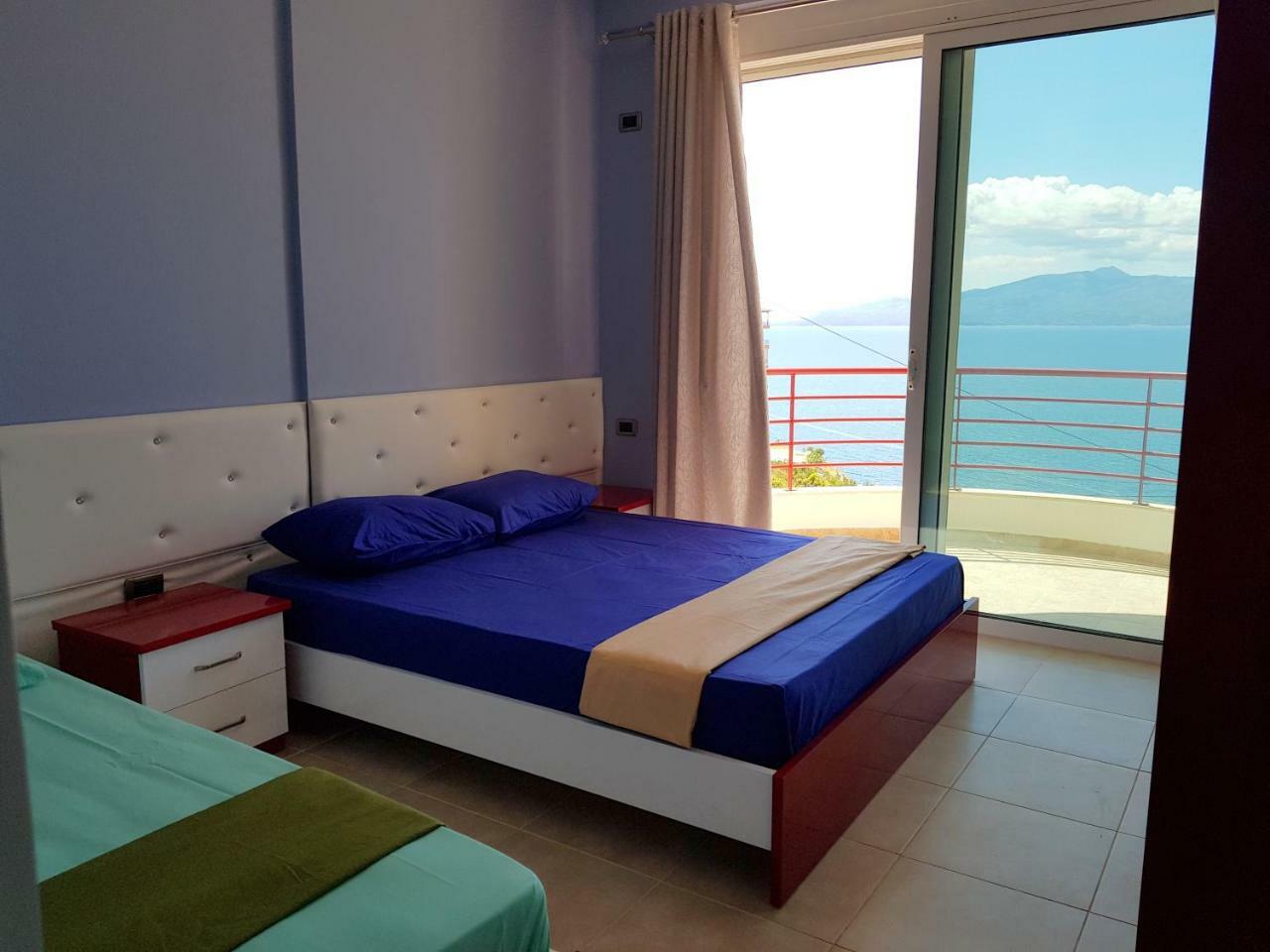 Apartment Of Beautiful Dreams Over The Sea Sarandë エクステリア 写真