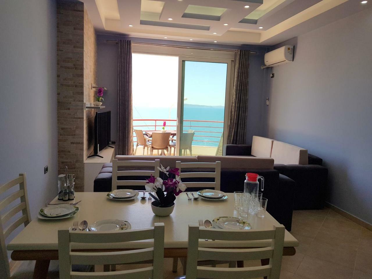 Apartment Of Beautiful Dreams Over The Sea Sarandë エクステリア 写真