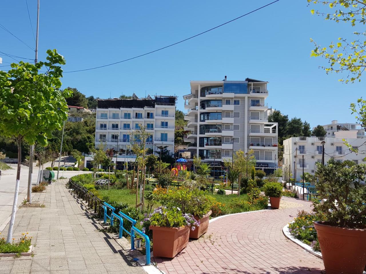 Apartment Of Beautiful Dreams Over The Sea Sarandë エクステリア 写真
